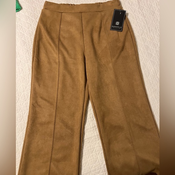 bagatelle Pants - 🍁BAGATELLE ~ Sueded ankle pants.